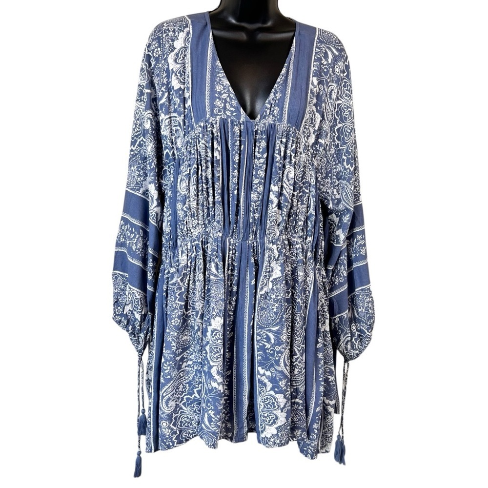 En Creme Swing Dress With Drop Waist And Volume Sleeves In Paisley Print
